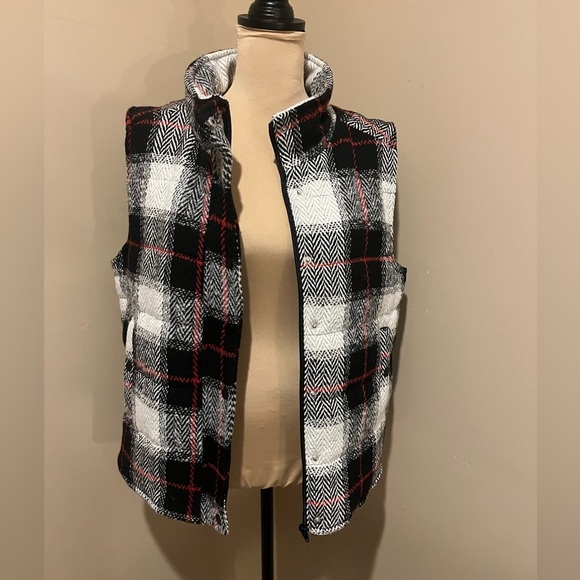 Pulse Jackets & Blazers - Pulse Boutique Black and White Plaid Vest, size Med